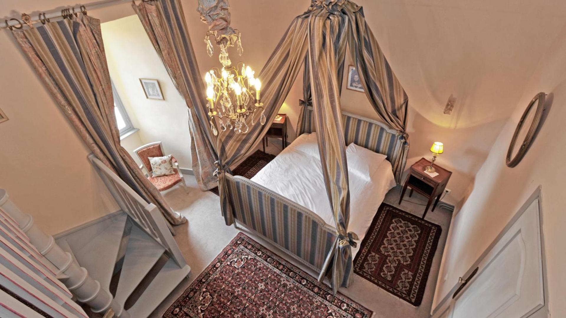 Chateau Royal De Saint-Saturnin מראה חיצוני תמונה