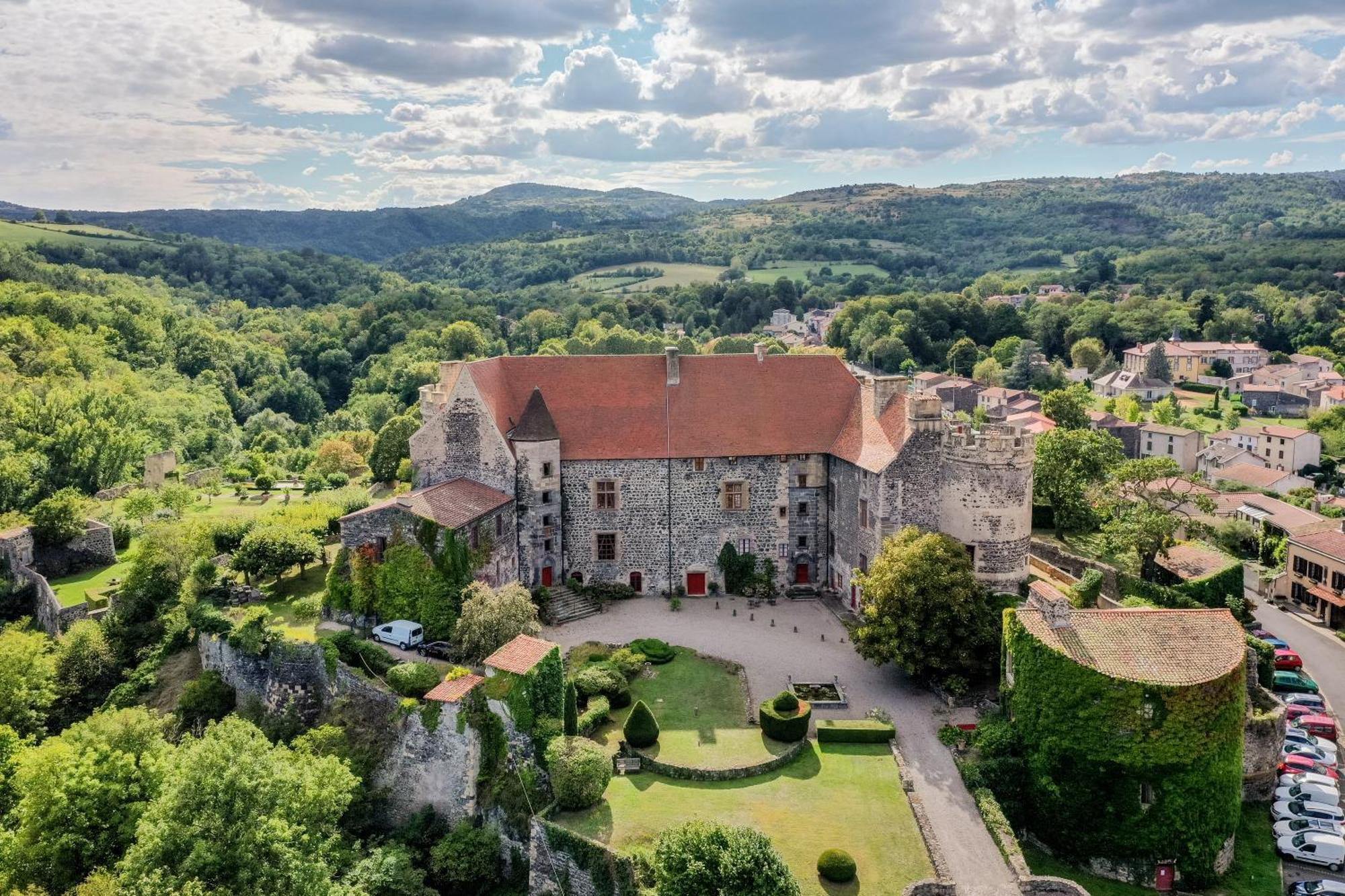 Chateau Royal De Saint-Saturnin מראה חיצוני תמונה
