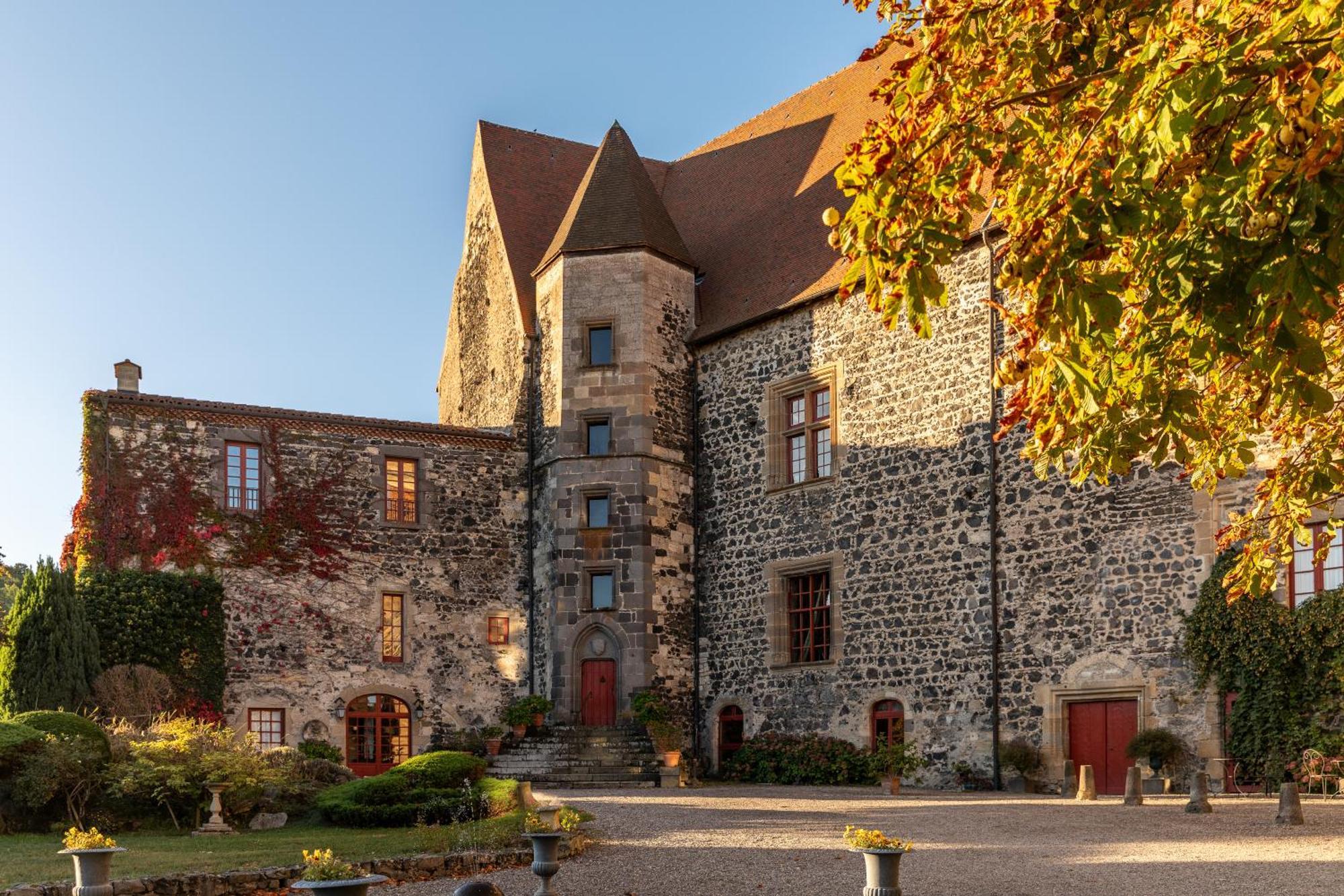 Chateau Royal De Saint-Saturnin מראה חיצוני תמונה